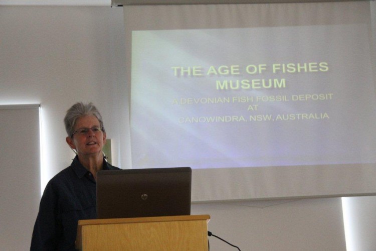 Monica Yeung, jarðfræðingur, fjallaði um The Age of Fishes Museum og steingervinga í Ástralíu